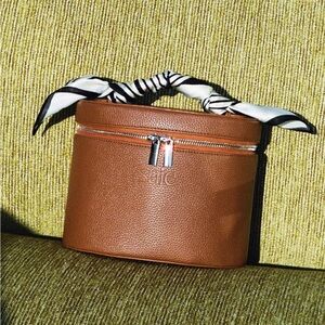 Saie Vanity Case